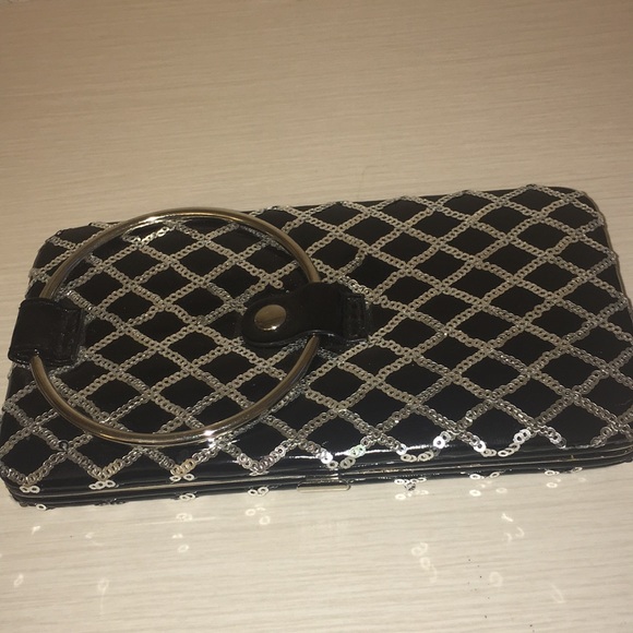 Vintage Clutch / wristlet/ wallet - Picture 2 of 8